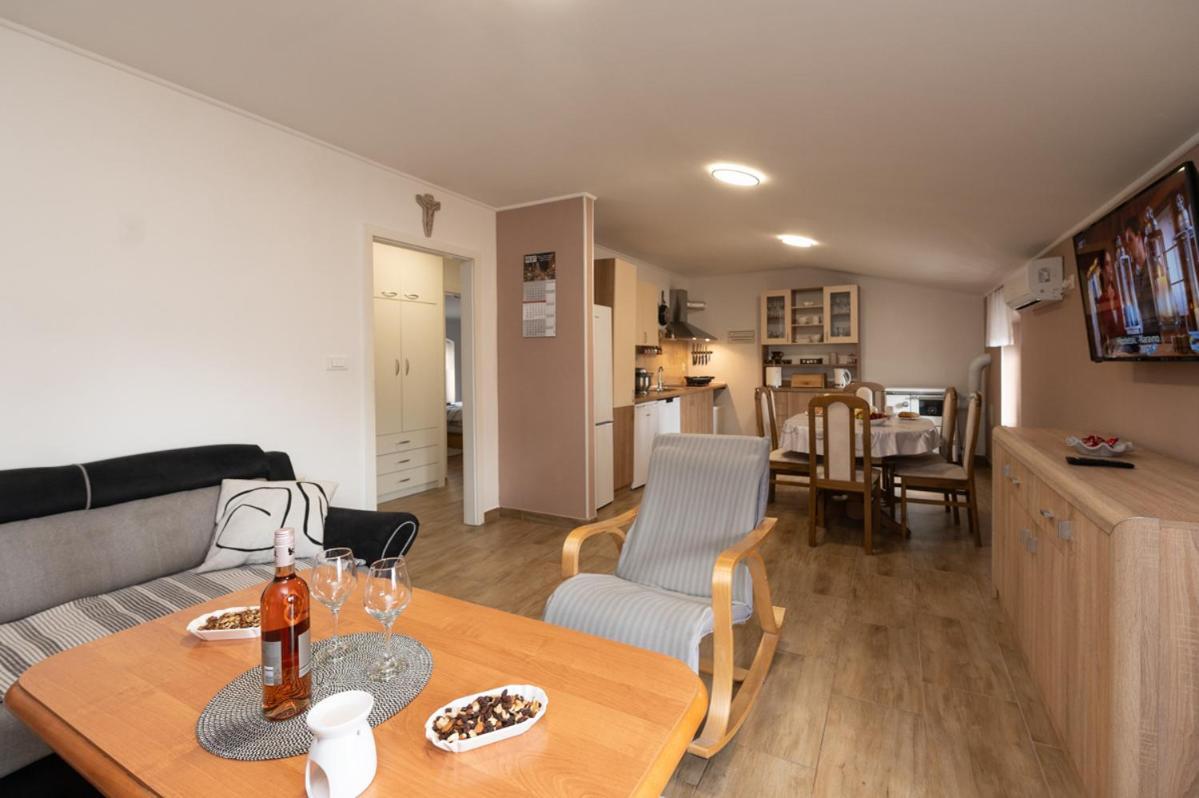 Apartman Kesten Lovran Ngoại thất bức ảnh
